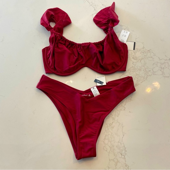 Abercrombie & Fitch Other - Abercrombie & Fitch Ruffle Strap Underwire Top & Cheeky Bottom Bikini curve love